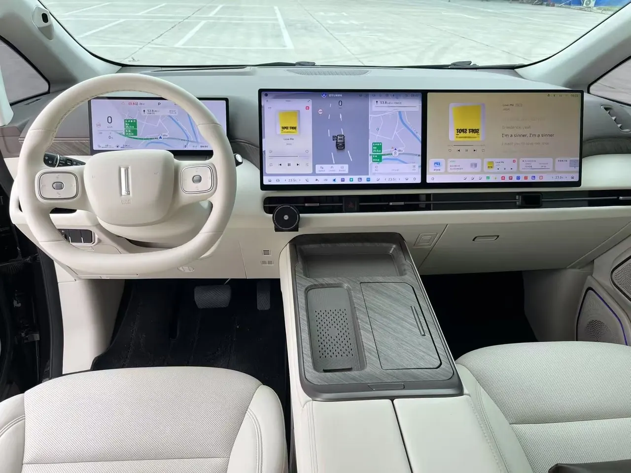 WEY 2025 VV7 Hi4 1.5T Four-Wheel-Drive Automatic Model 7