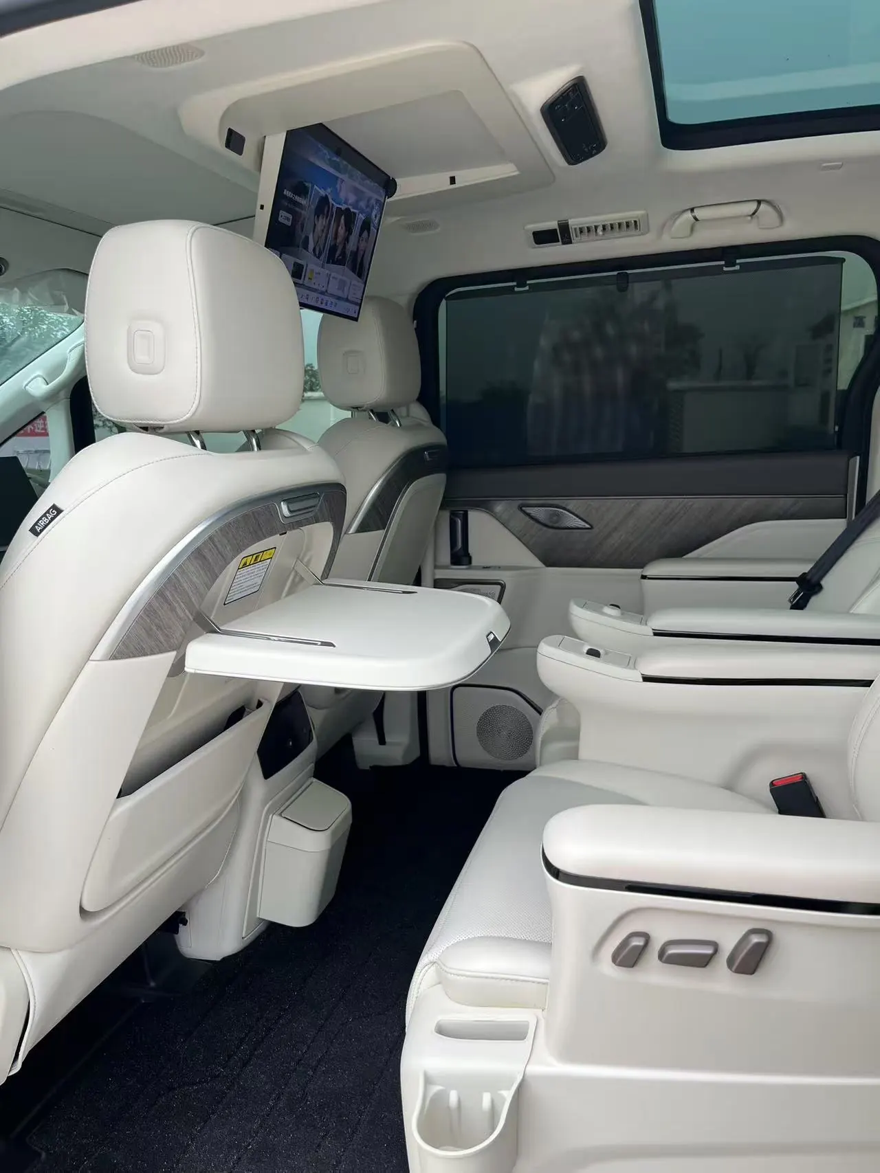 WEY 2025 VV7 Hi4 1.5T Four-Wheel-Drive Automatic Model 9