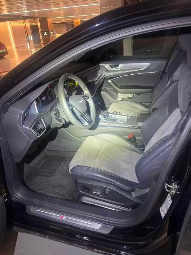 Audi 2023 A6L 2.0TFSI 45TFSI Selected Dynamic Automatic 3