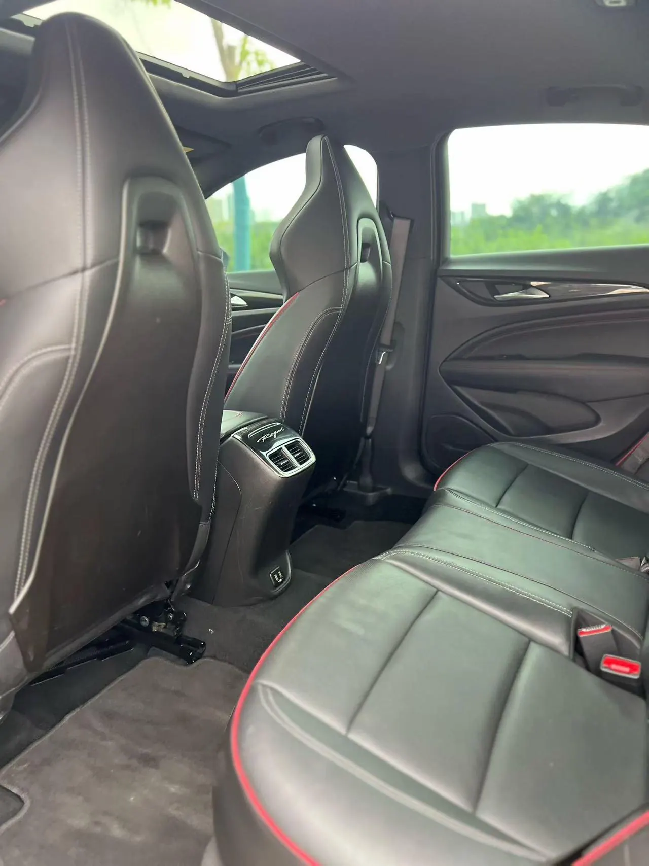 Buick 2021 Regal GS 2.0T 28T Honorable Automatic Gear 5
