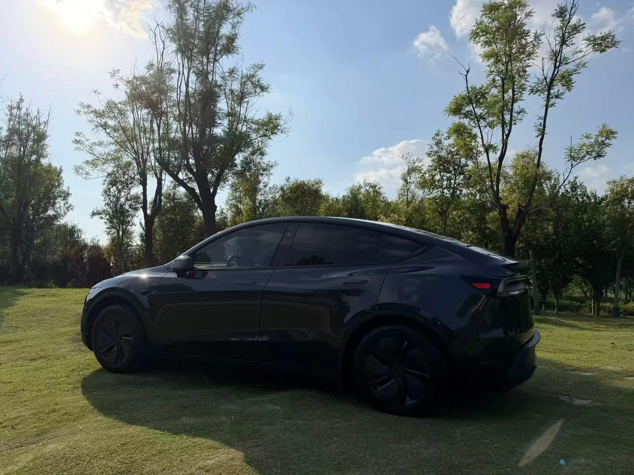 Tesla 2025 Model Y rear-wheel drive version automatic transmission 4