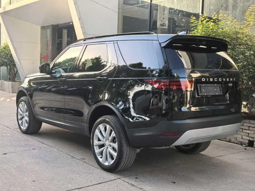 Land Rover found (imported) 2025 found 5 48V 3.0T 360PS S automatic gear 3