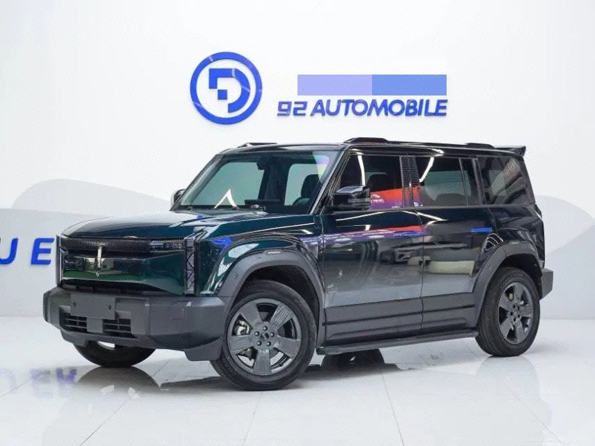 Open image lightbox: ICAR 2024 iCAR 03 401km Two-Drive Standard Advanced Automatic Gear