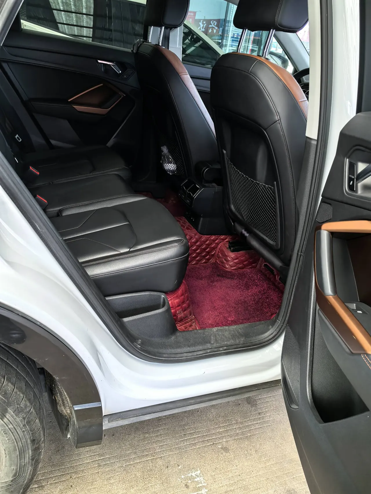 Audi 2021 Q3 1.4TFSI 35TFSI into the life version of automatic gear 6