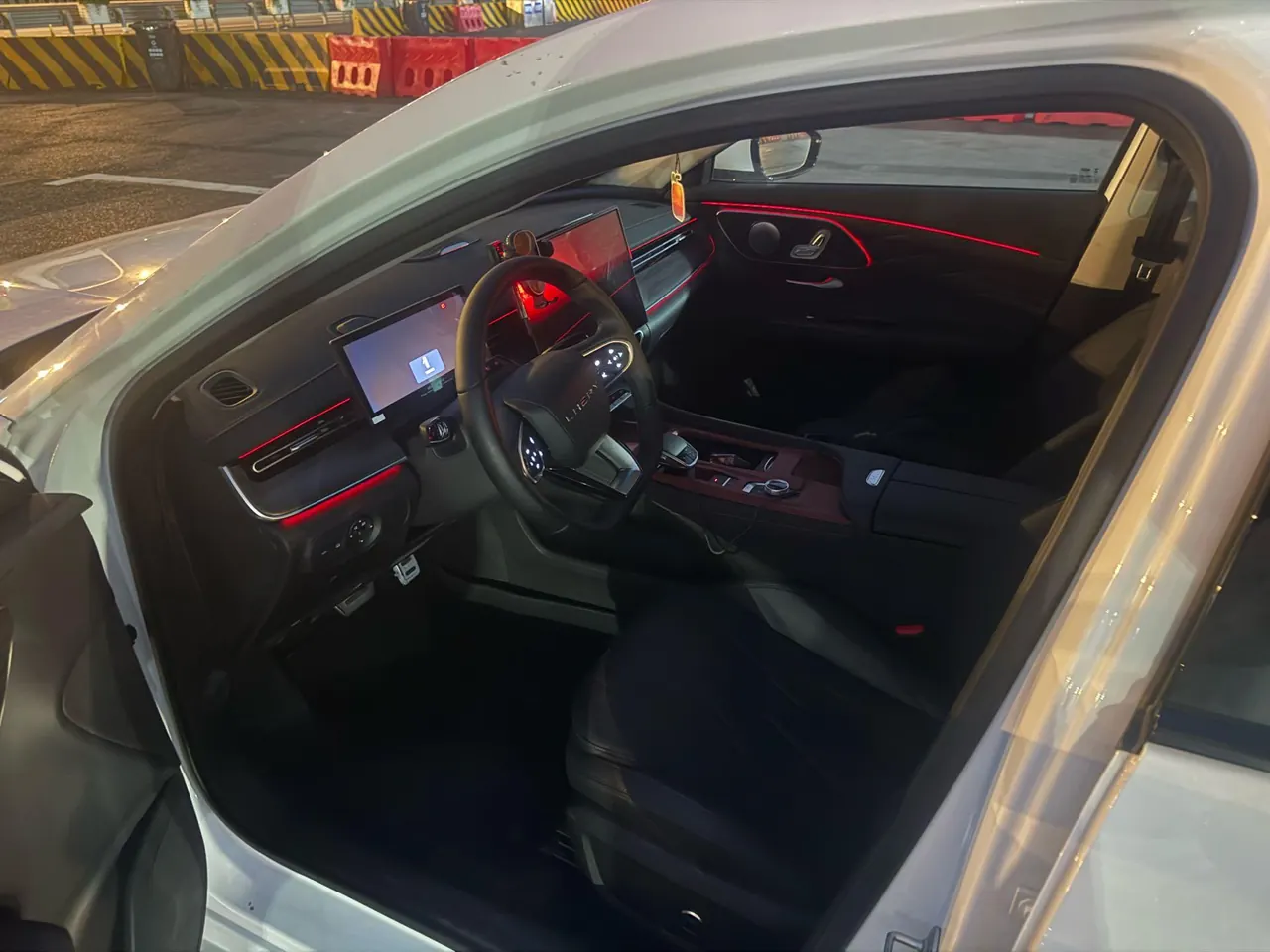 Chery 2025 Erez 8 Pro 2.0TGDI 390TGDI exclusive automatic gear 2