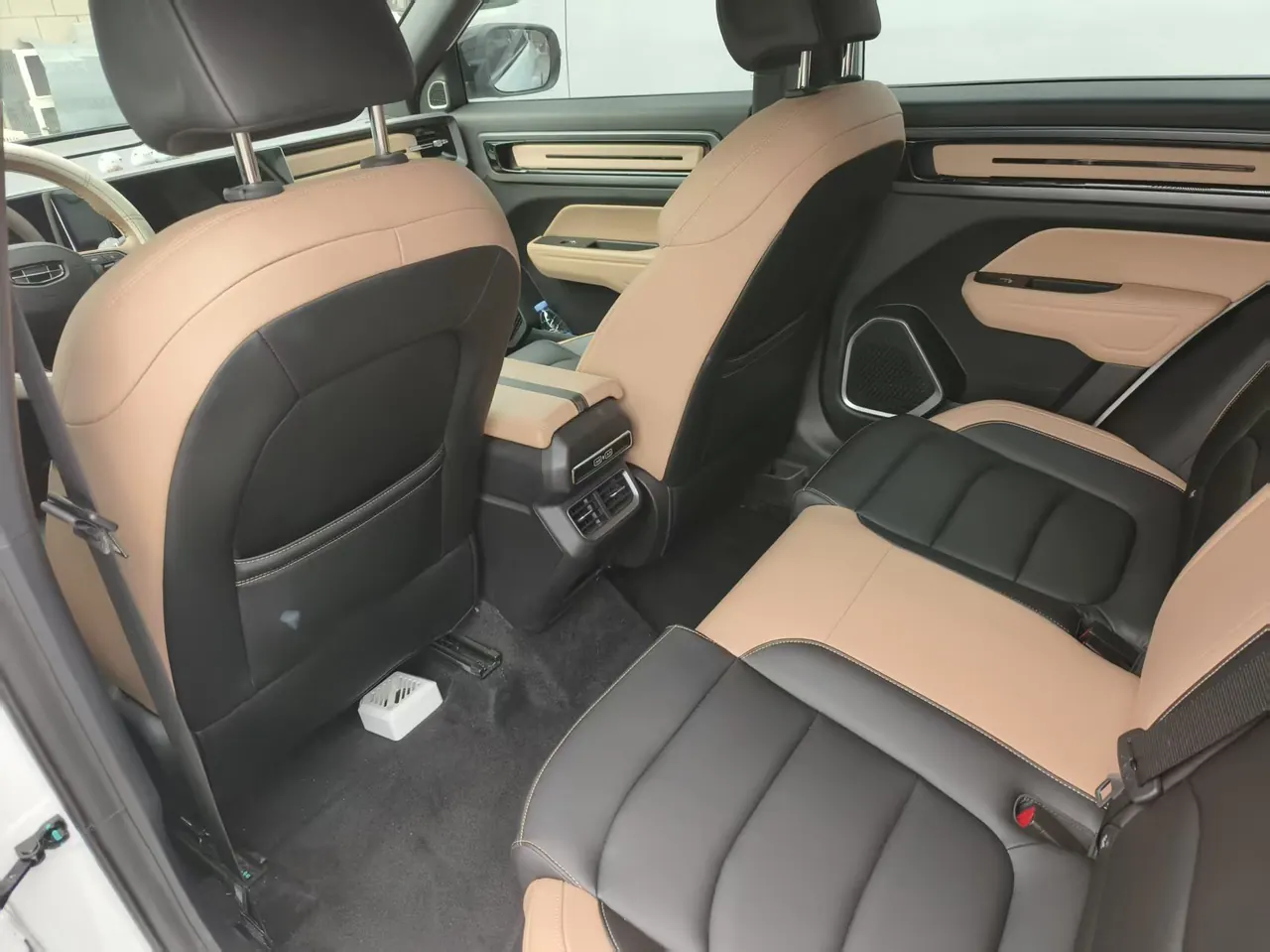 Geely 2023 icon 1.5TD chocolate alcohol version of automatic gear 4