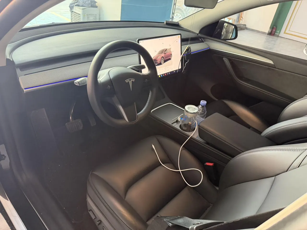 Tesla 2023 Model Y rear-wheel drive version automatic transmission 3
