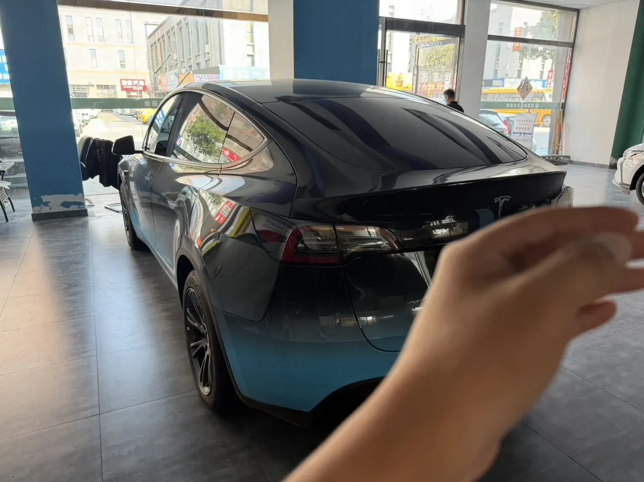Tesla 2023 Model Y rear-wheel drive version automatic transmission 5