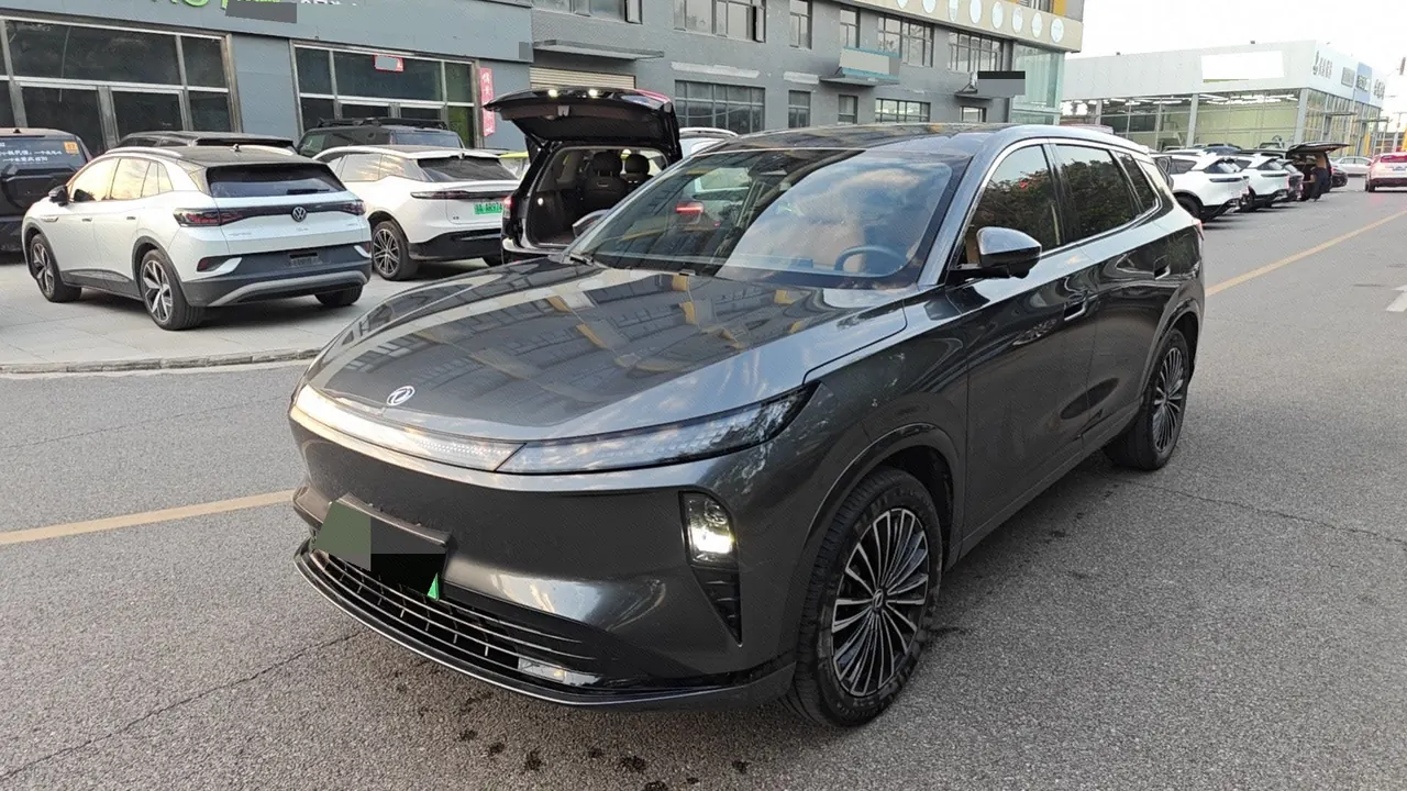 Aeolus 2025 L8 1.5T 185KM Dream Edition Automatic Gear - View 1
