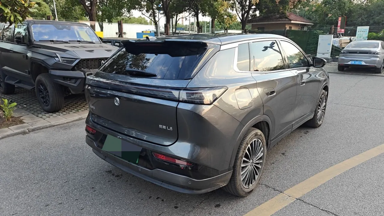 Aeolus 2025 L8 1.5T 185KM Dream Edition Automatic Gear 3