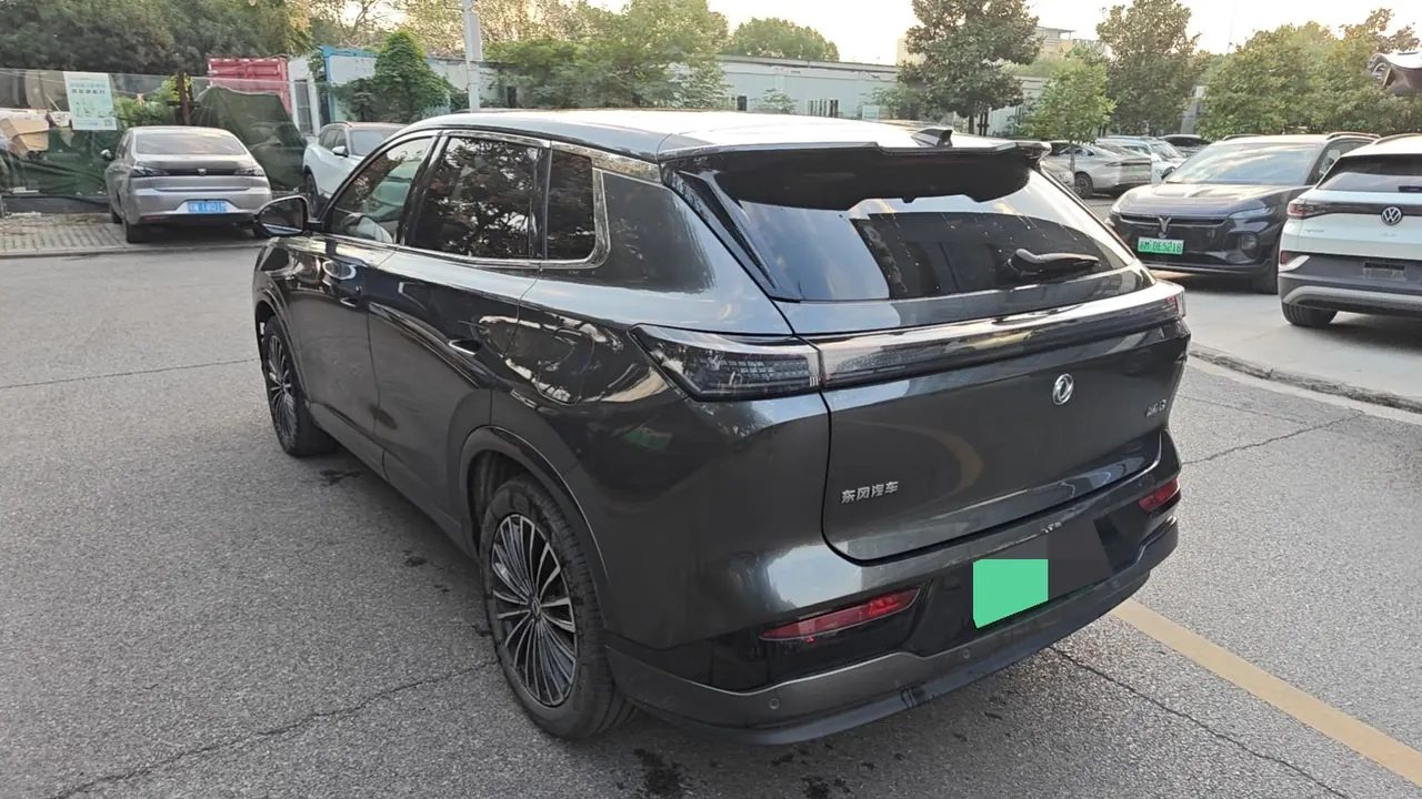 Aeolus 2025 L8 1.5T 185KM Dream Edition Automatic Gear 5