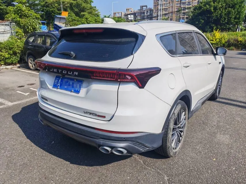 Jetour 2023 X70 PLUS 1.5T stepless self-improvement MAX5 automatic gear 3