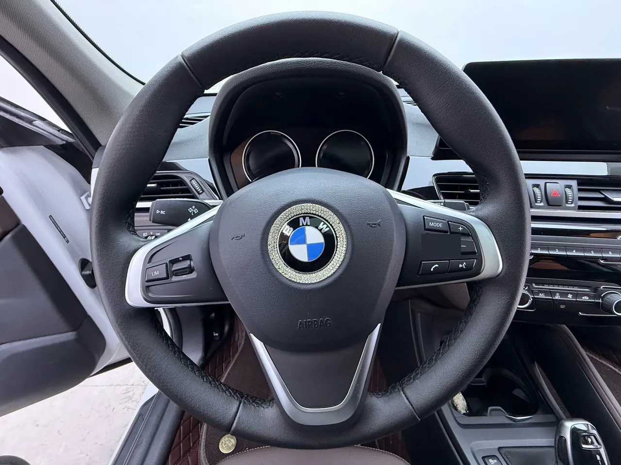 BMW 2021 X1 sDrive20Li 1.5T fashion automatic gear 6