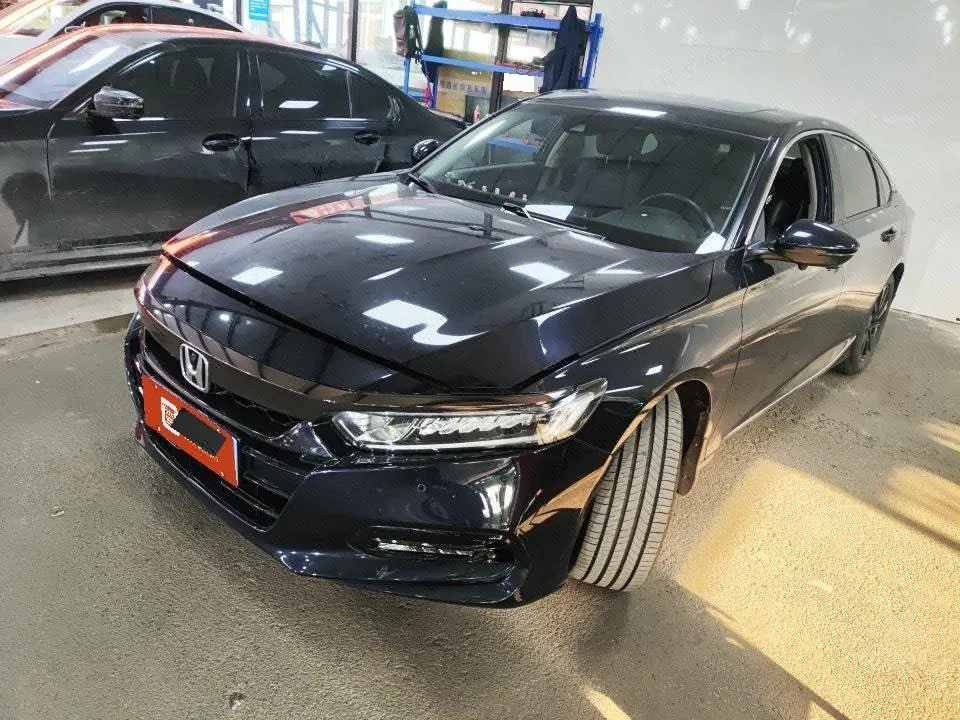 Открыть галерею: Honda 2021 10th Generation Accord 1.5T Stepless 260TURBO Luxury Star Limited Edition Automatic Gear