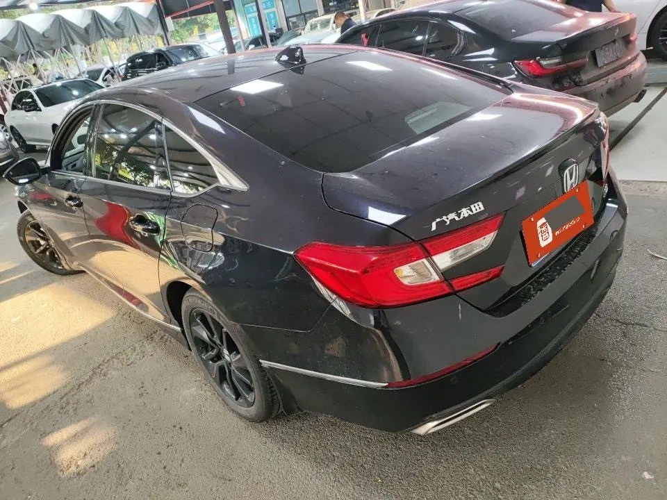 Honda 2021 10th Generation Accord 1.5T Stepless 260TURBO Luxury Star Limited Edition Automatic Gear 5