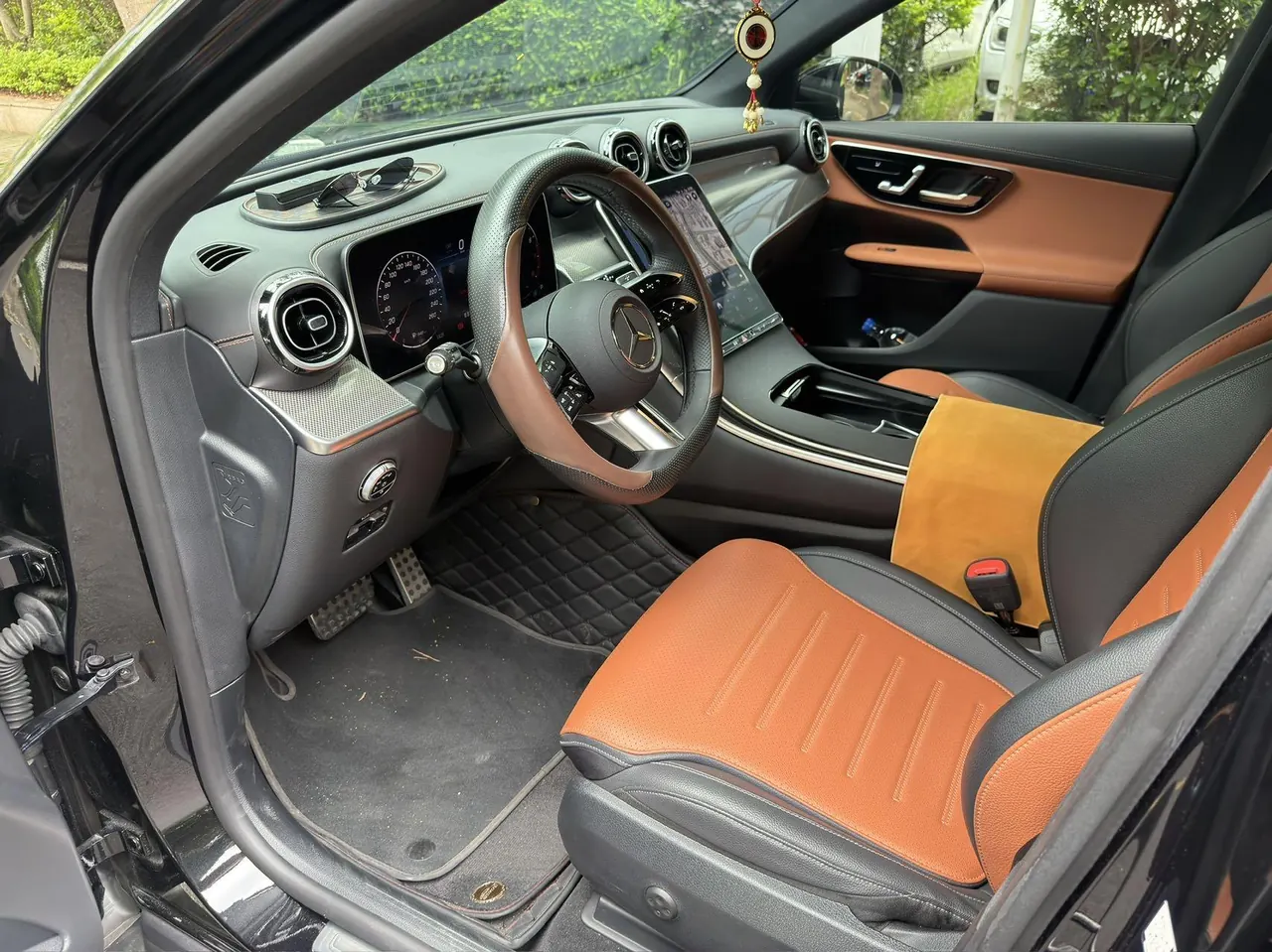 Mercedes Benz GLC (Imported) 2024 GLC 260 Coupe 4MATIC 2.0T Automatic 9