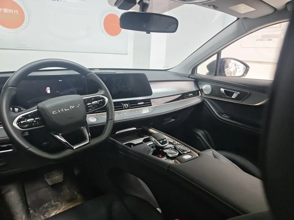 Chery 2025 Ruihu 5x 1.5T Stepless High Energy Edition Deluxe Automatic Gear 3