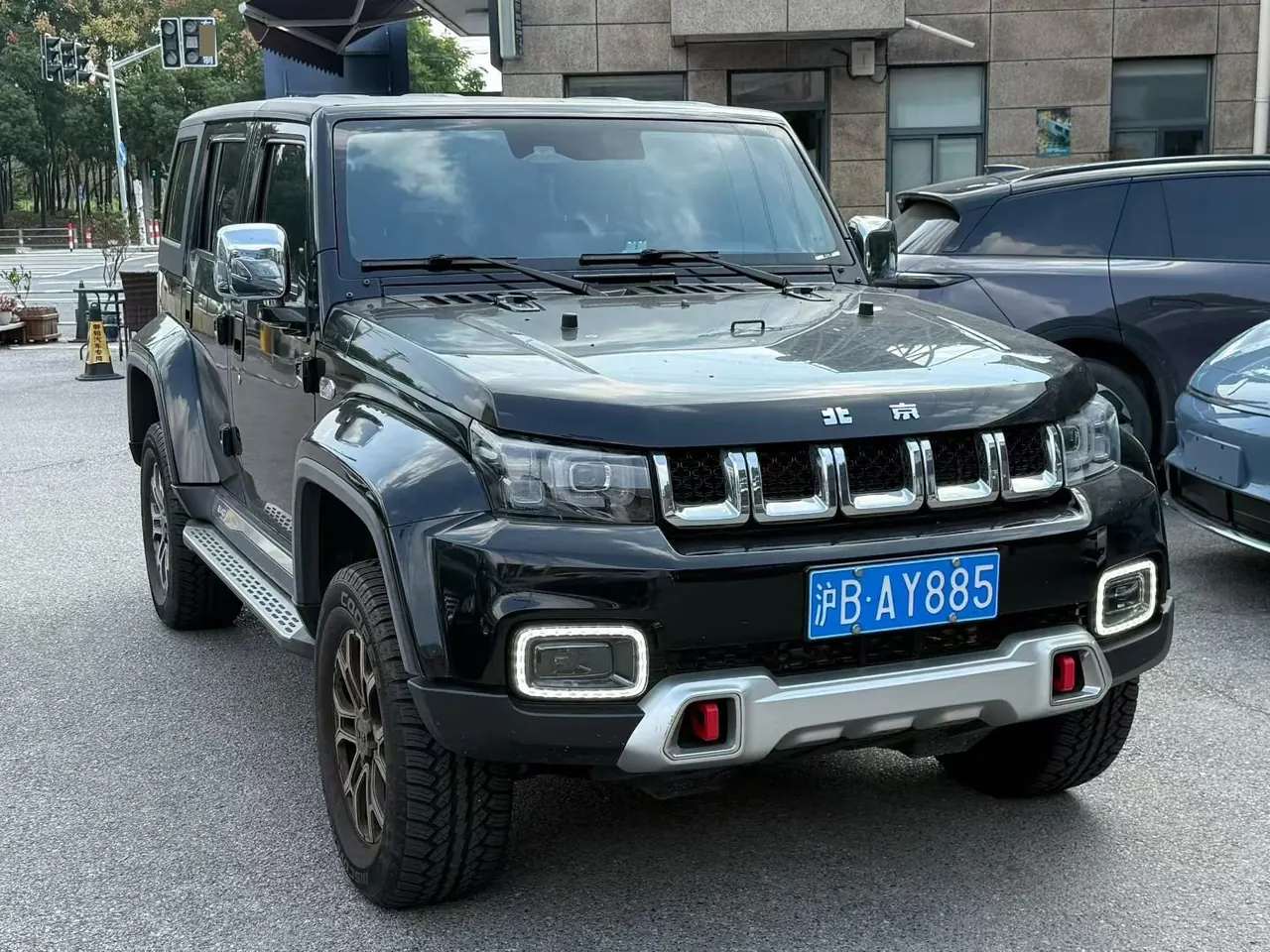 Beijing 2023 BJ40 2.0T 4-wheel drive city hunter version chivalrous automatic gear 2