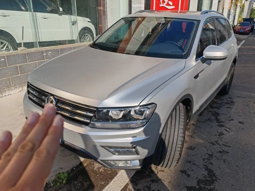 Open image lightbox: Volkswagen 2021 Tiguan L 1.4TSI 280TSI Two-Drive Smart Edition Automatic Gear