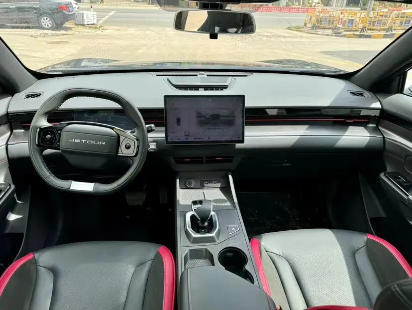 Jetour 2023 Dasheng 1.5T Xingyao PRO automatic gear - View 1
