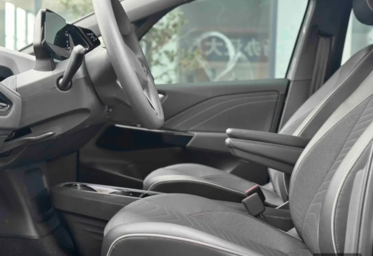 Volkswagen 2024 ID. 3 Pure Intelligence Enjoyment Version, Automatic Transmission 3