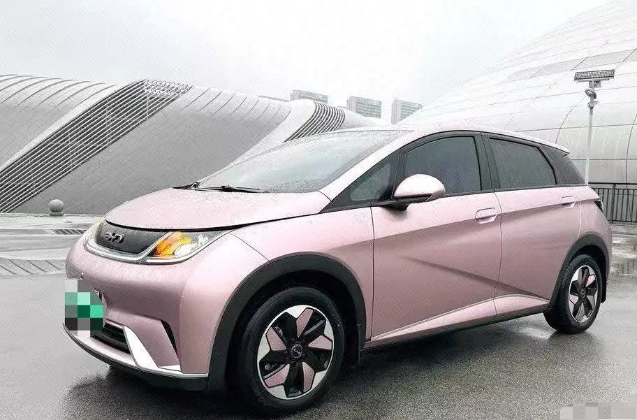 Открыть галерею: BYD 2025 Dolphins 420km Free Edition Automatic