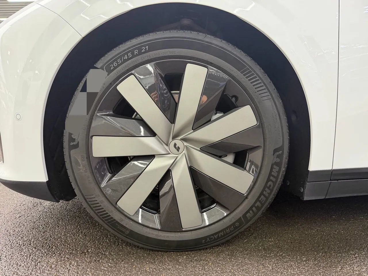 Li 2025 i6 four-wheel drive basic automatic transmission 4