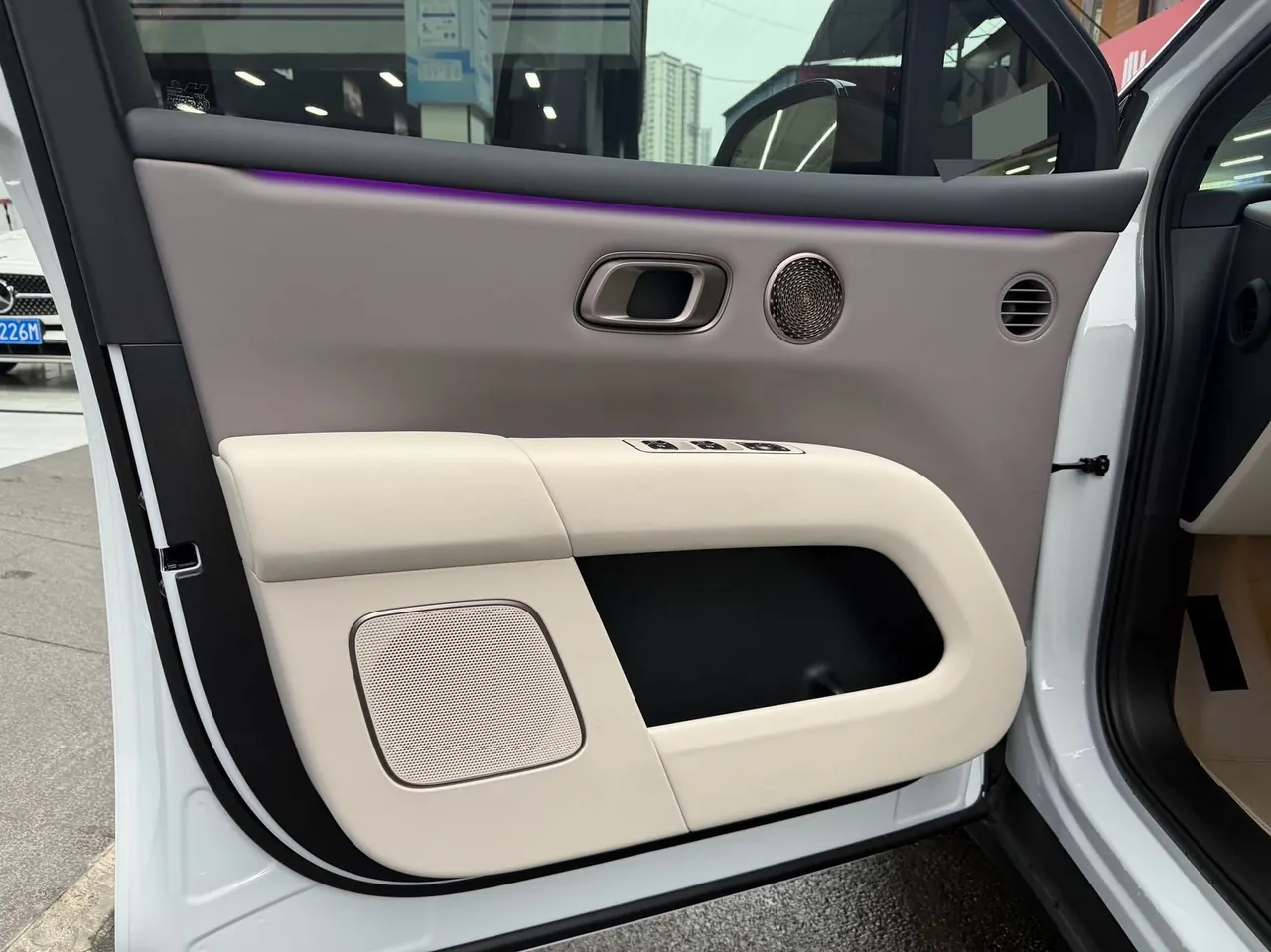 Li 2025 i6 four-wheel drive basic automatic transmission 6