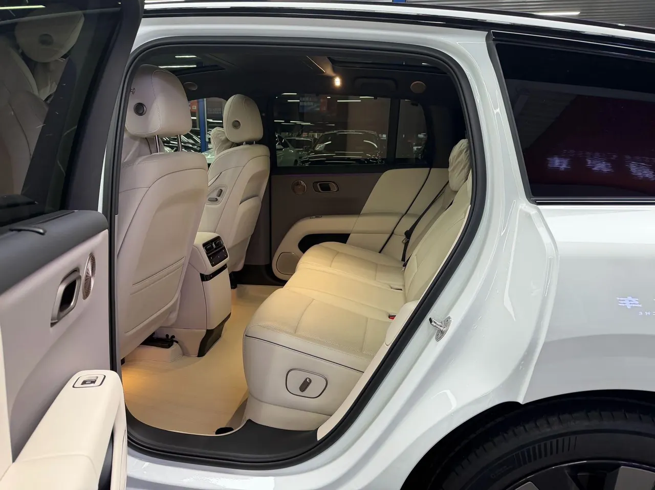 Li 2025 i6 four-wheel drive basic automatic transmission 7