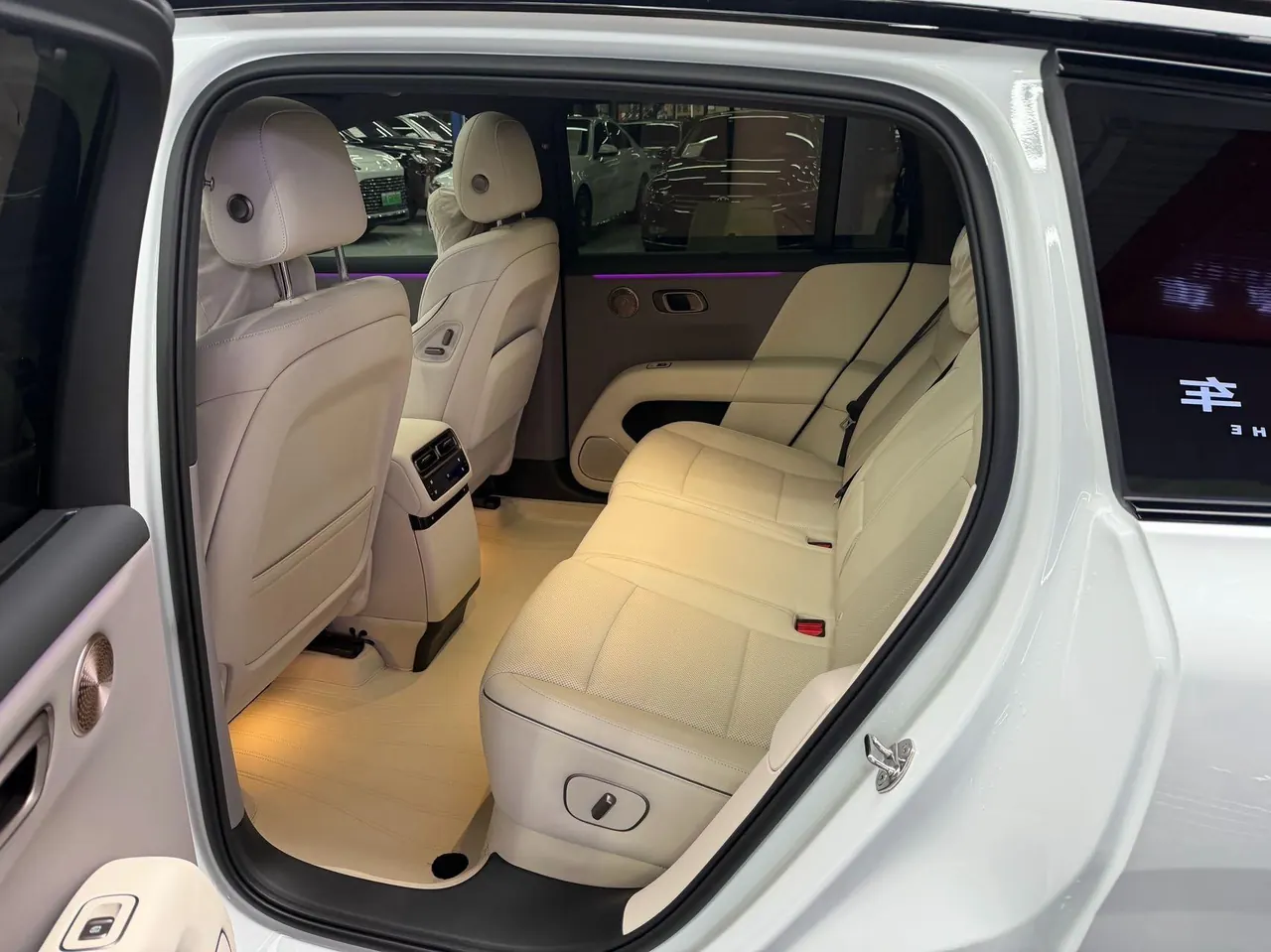 Li 2025 i6 four-wheel drive basic automatic transmission 8