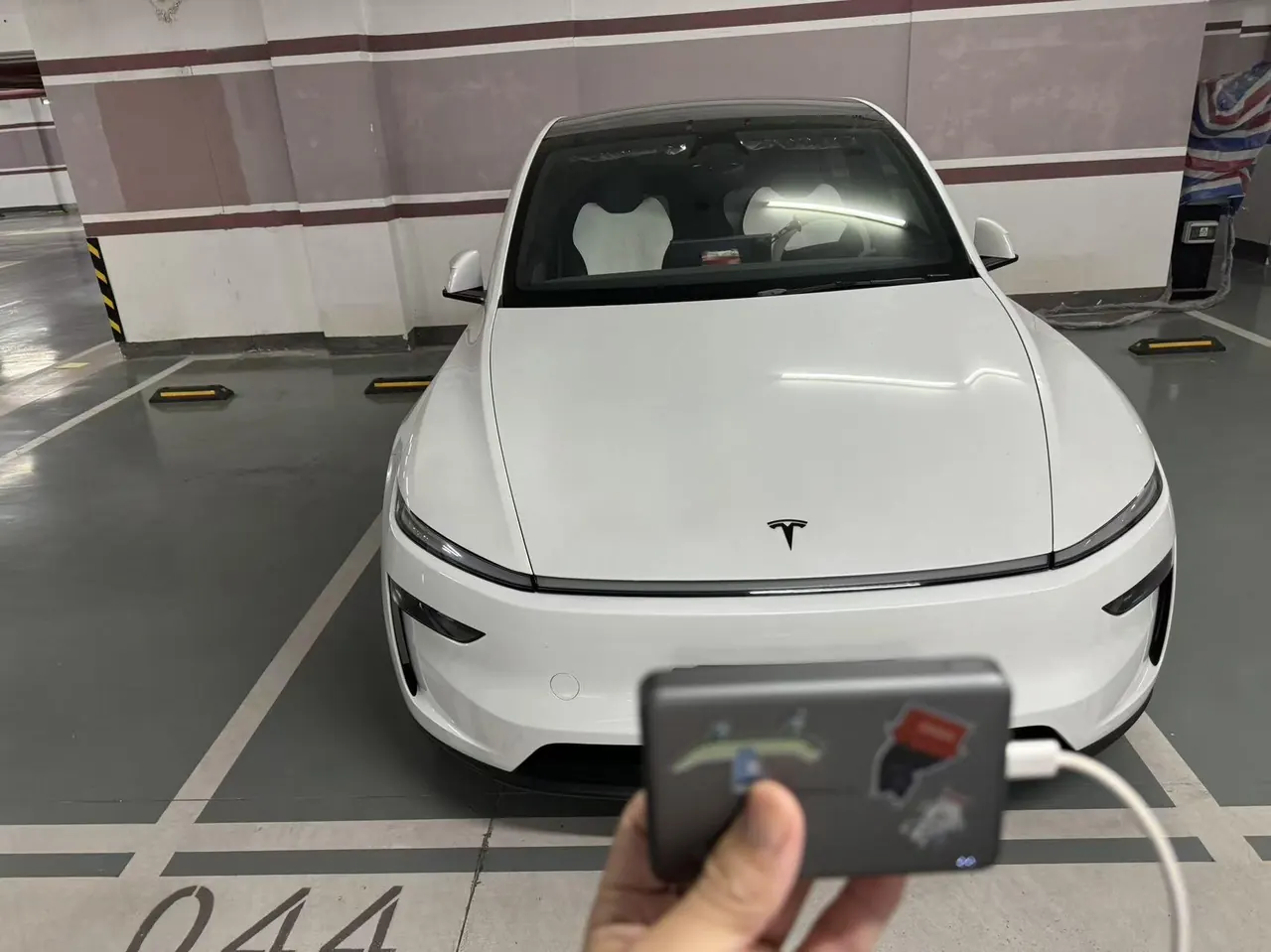 Tesla 2026 Model Y Long Range Rear-Wheel-Drive Automatic 4