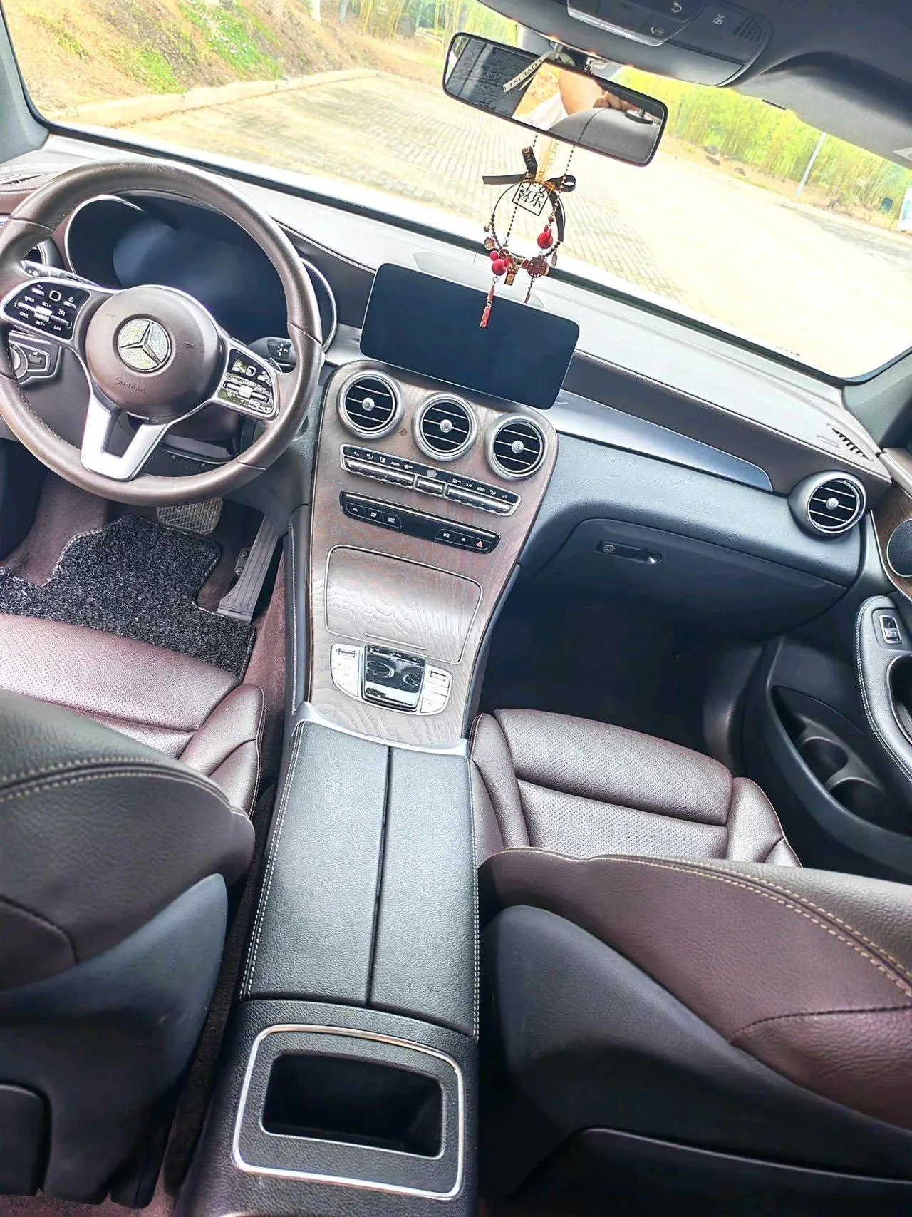 Mercedes Benz 2021 GLC 260 L 4MATIC 2.0T Luxury Automatic 4