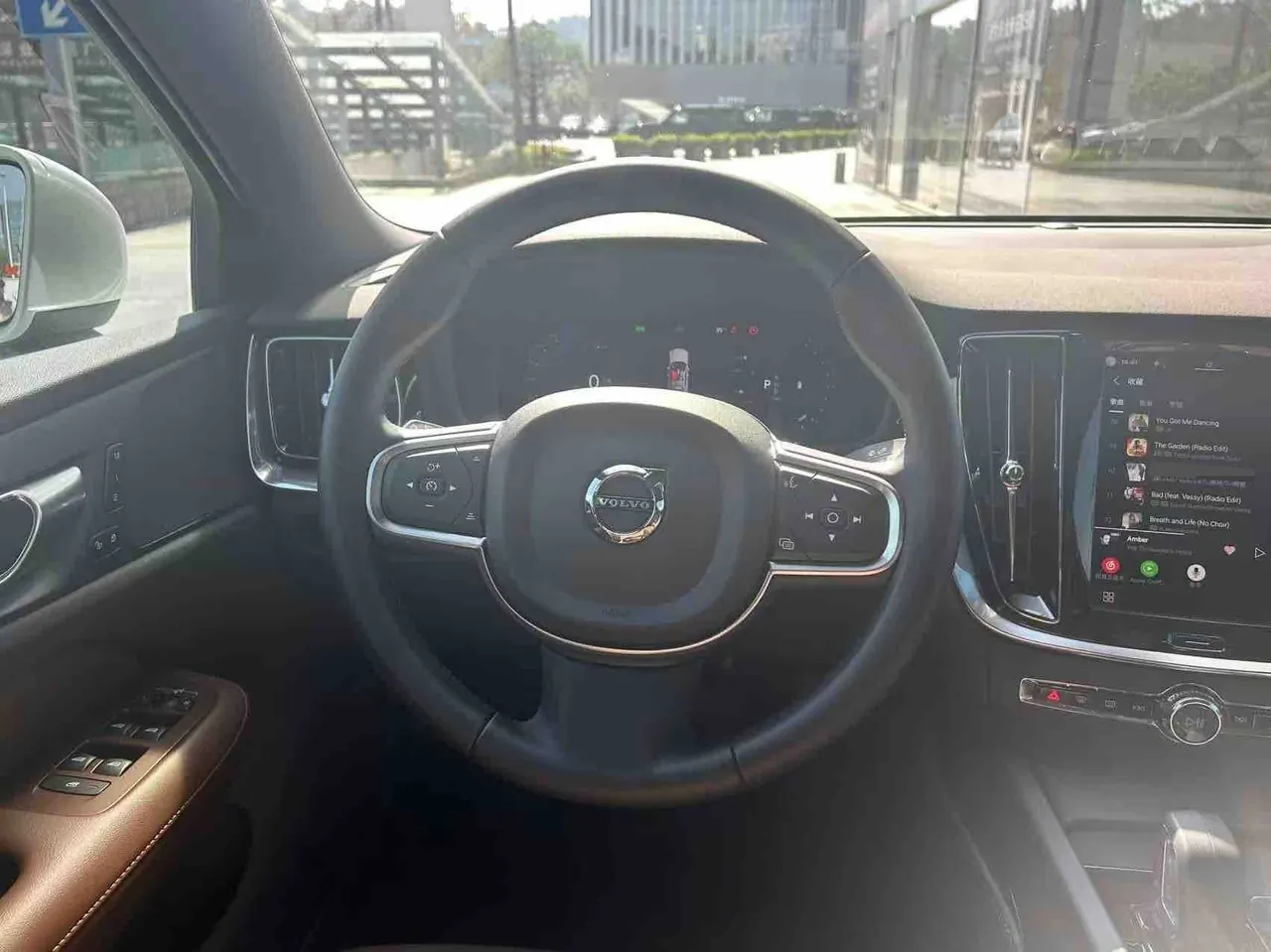 Volvo 2026 S60 48V 2.0T B4 Zhiyi Deluxe Edition Automatic Gear 10