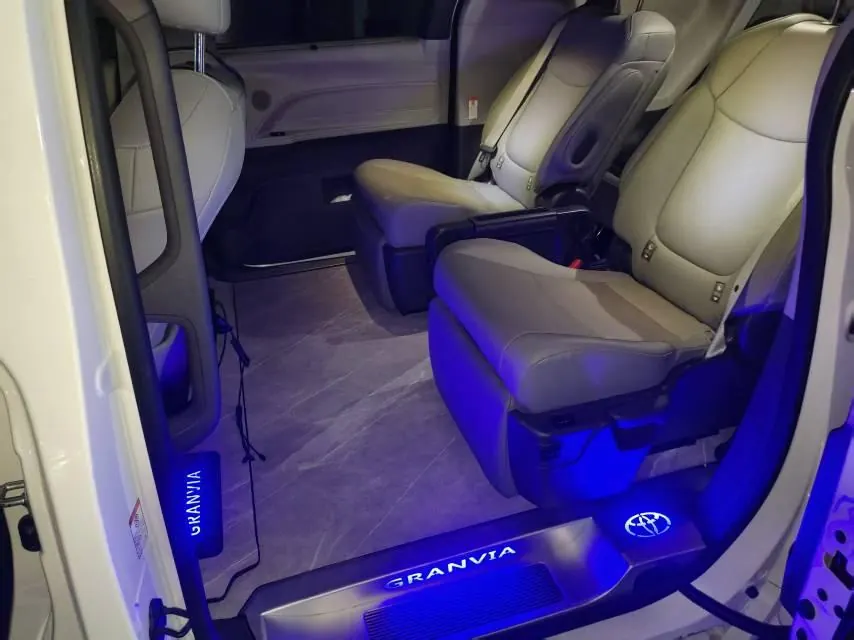 Toyota 2023 Grevia HYBRID 2.5 Stepless Comfort Edition Automatic Transmission 4