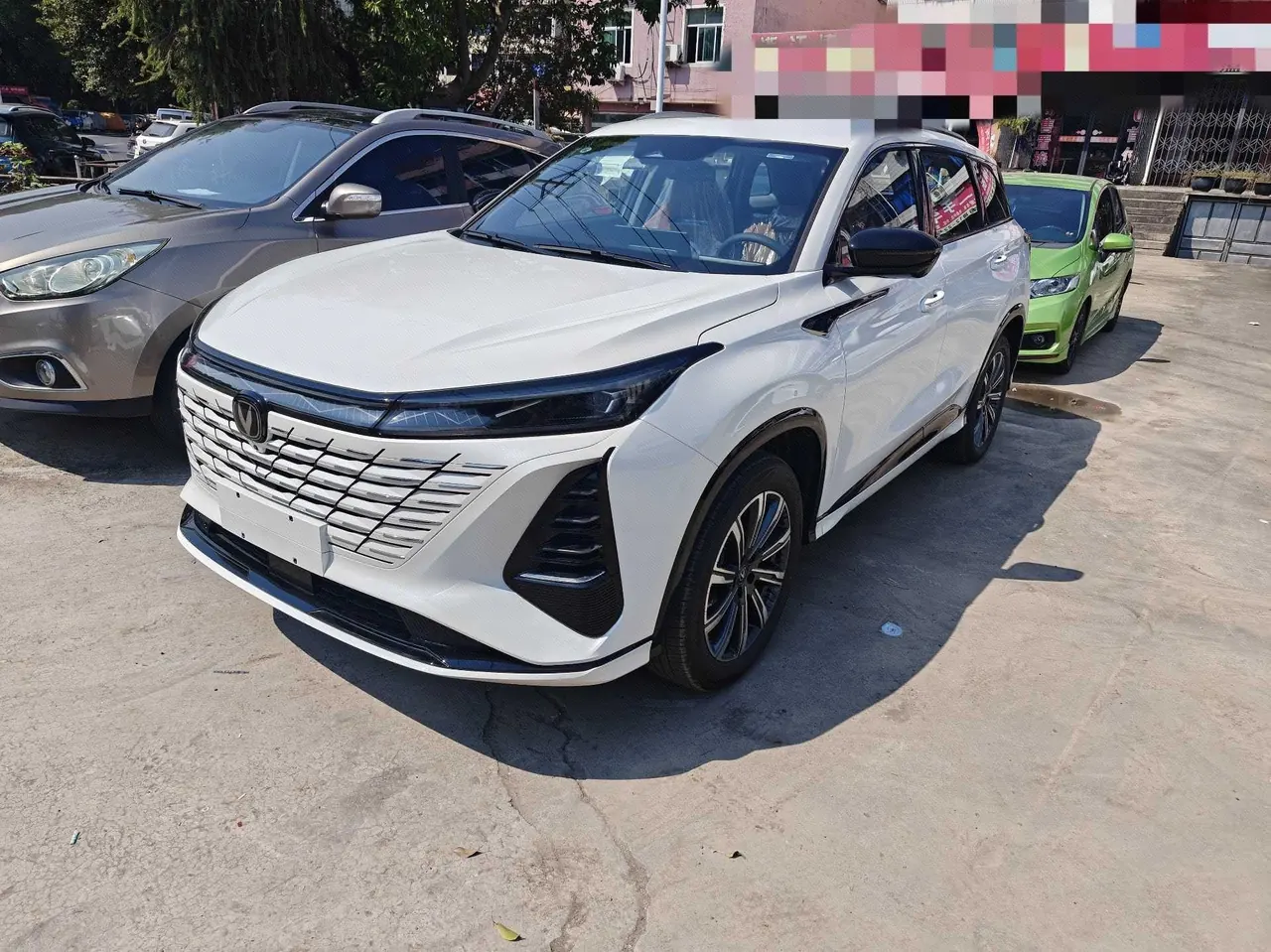 打开图片灯箱:ChangAn 2026 CS75 PLUS 1.5T Smart Champion Edition New Blue Whale Smart Navigation Automatic Gear