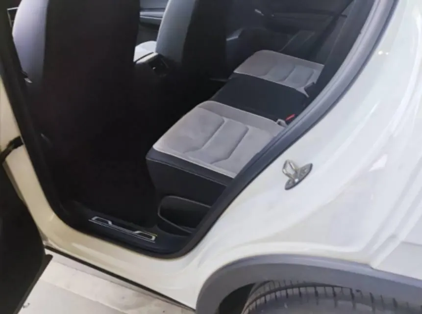 Volkswagen 2021 Tanyue 2.0TSI 380TSI Four-wheel Drive R-Line Smart Joint Edition Automatic Gear 3