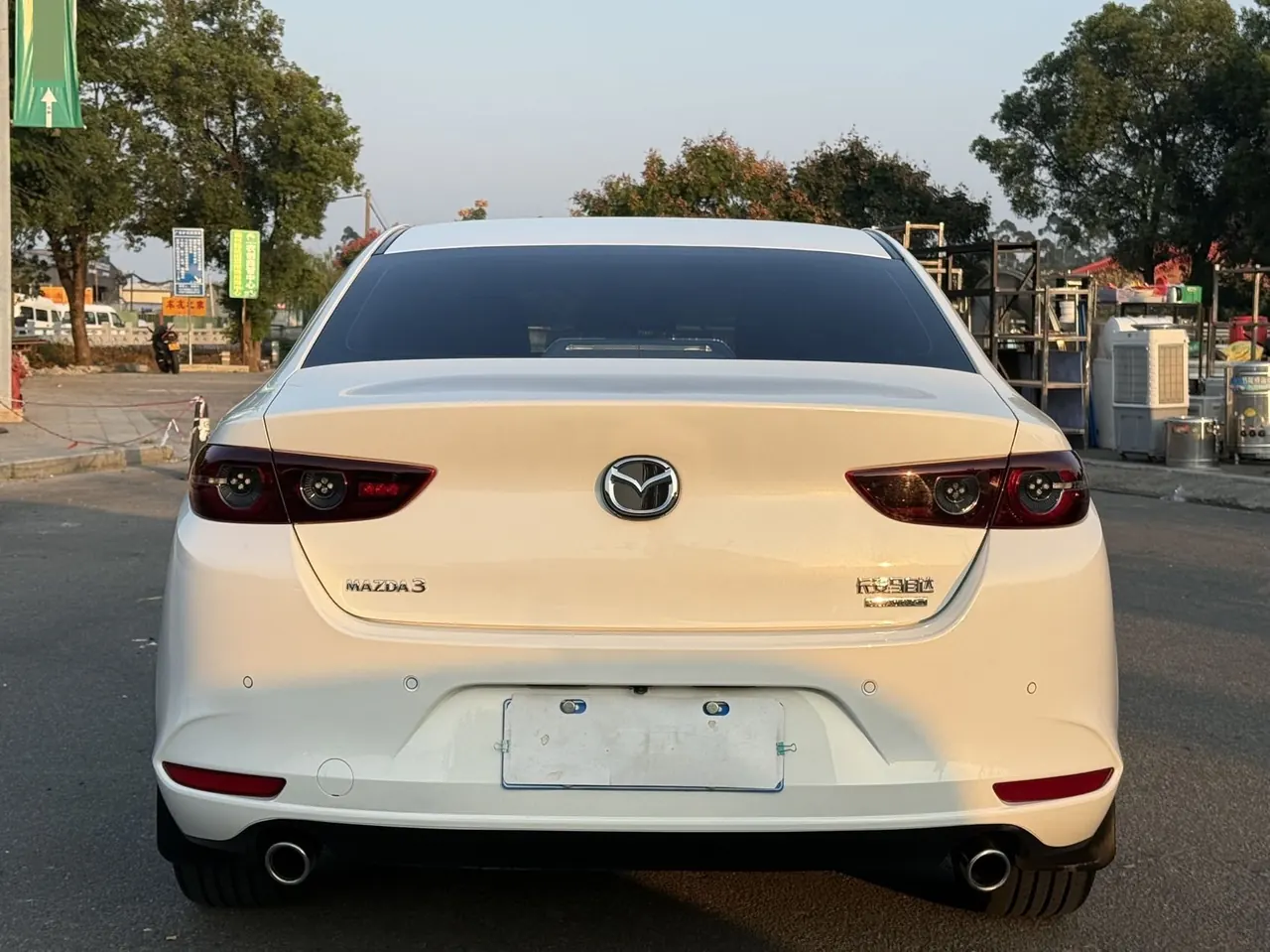Открыть галерею: Mazda 3 Oncorsela 2022 Mazda 3 Oncorsela-sedan 2.0 quality smart version automatic transmission