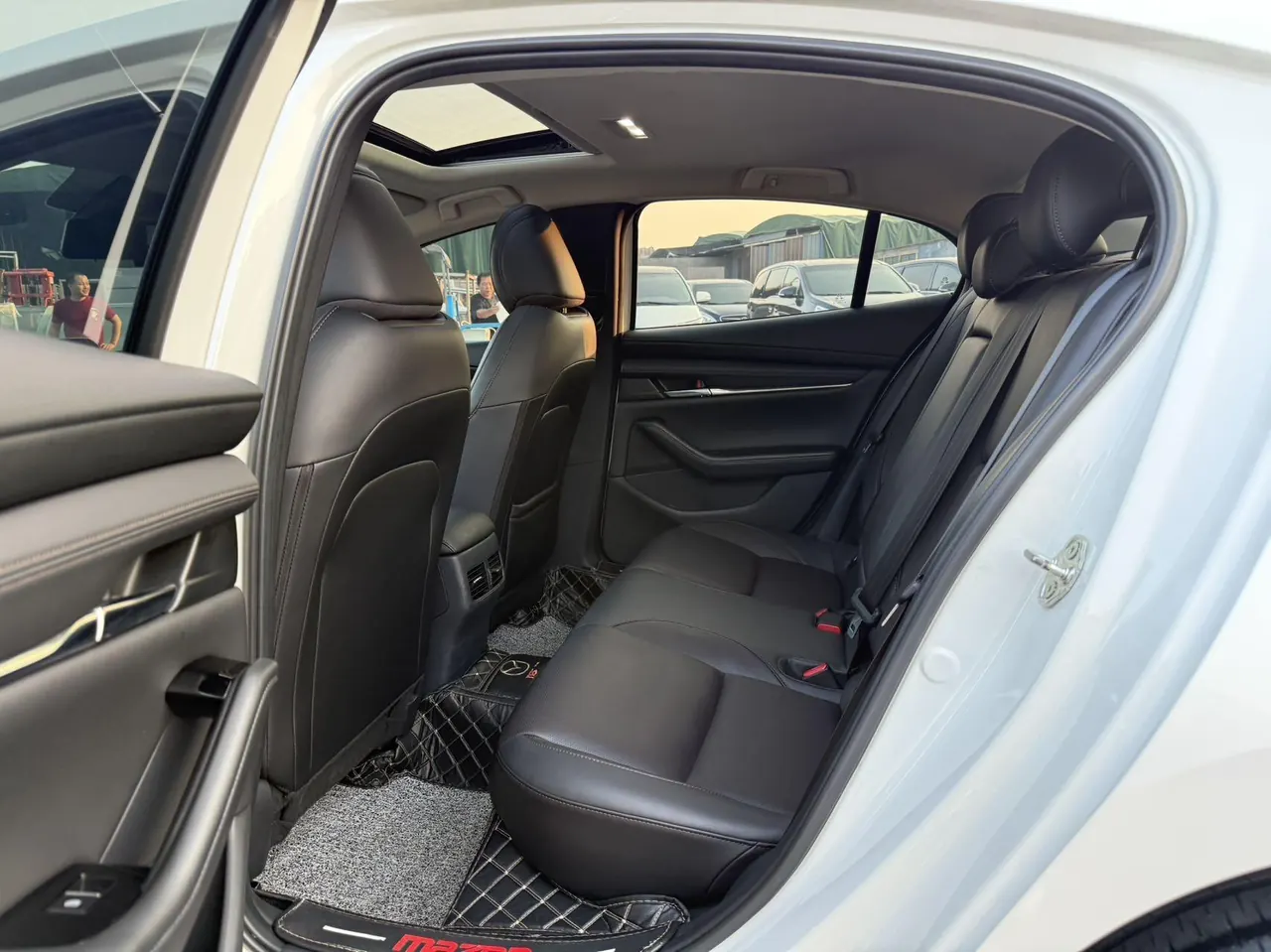 Mazda 3 Oncorsela 2022 Mazda 3 Oncorsela-sedan 2.0 quality smart version automatic transmission 4