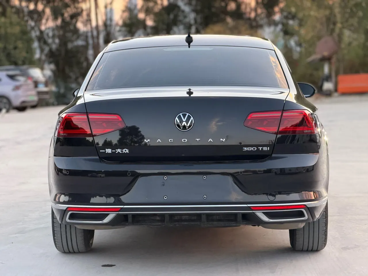 Volkswagen 2020 Magotan 2.0TSI 330TSI luxury automatic transmission 4