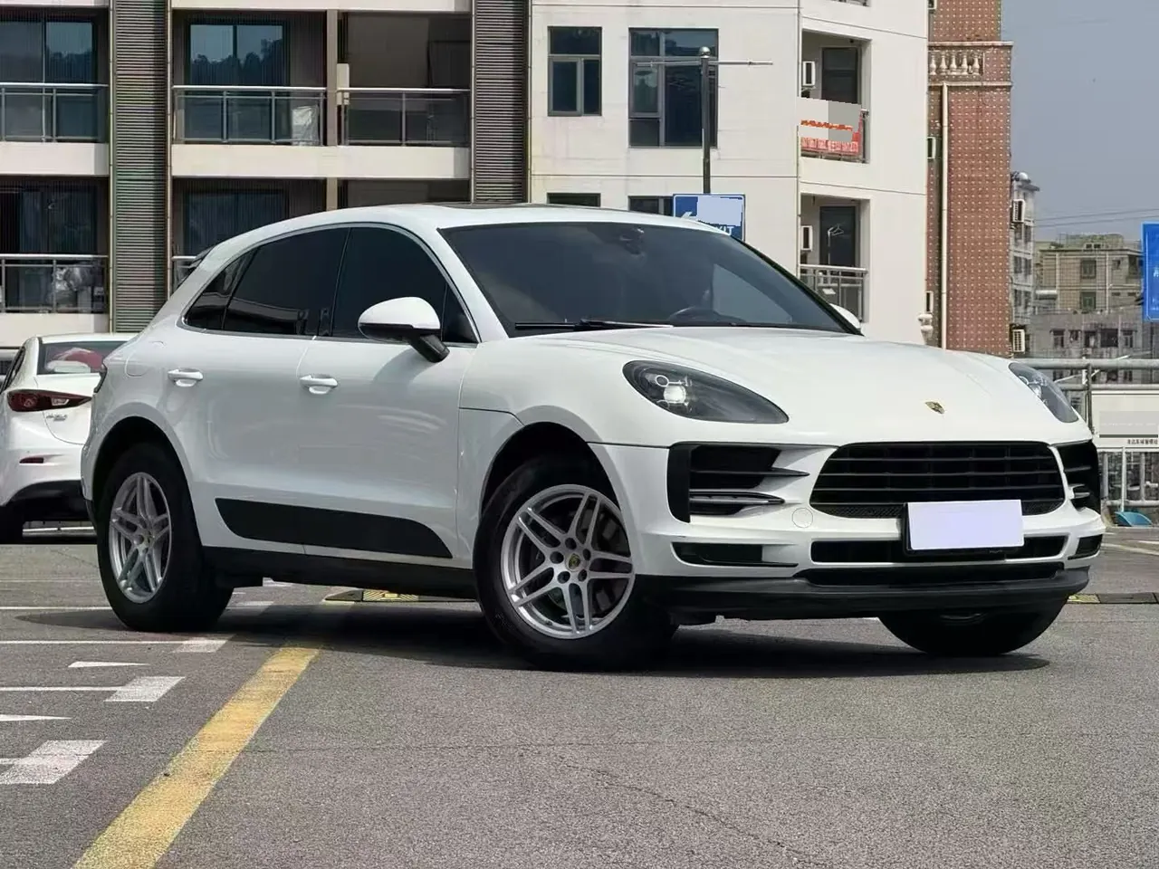 Porsche Macan (Imported) 2020 Macan 2.0T Automatic Gear 3
