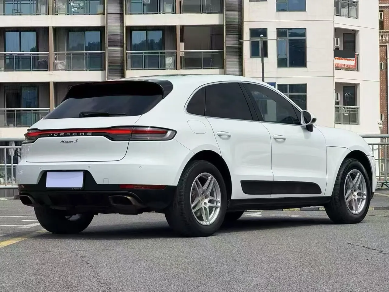 Porsche Macan (Imported) 2020 Macan 2.0T Automatic Gear 9