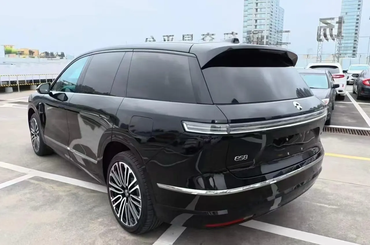 NIO 2026 ES8 6-seat executive deluxe automatic gear 4