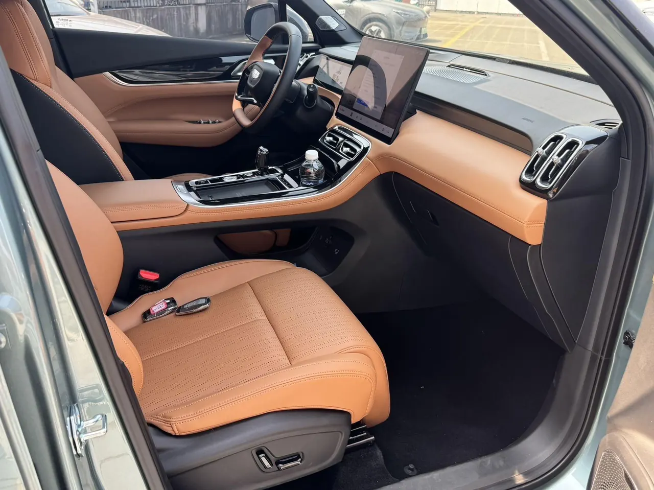 Geely 2025 Boyue L 1.5TD Splendid Automatic Gear 6