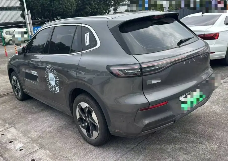 Geely Galaxy 2026 E 5 610km Discovery Edition Automatic Gear 4