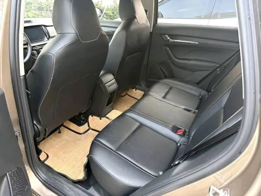 Skoda 2022 Komick 1.5 Comfortable Edition Automatic Gear 3