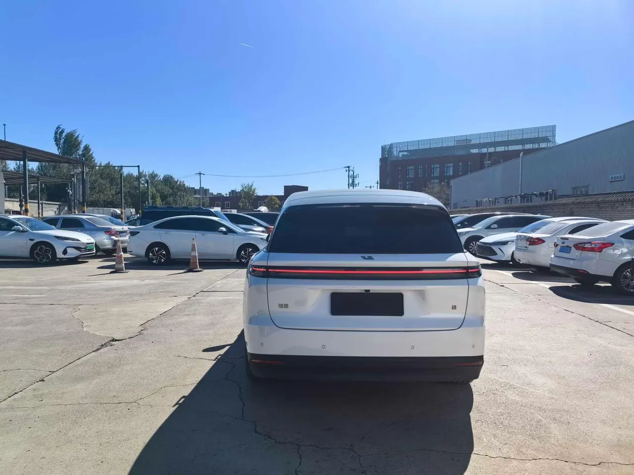 Li 2025 i8 Standard Edition Automatic Gear 8