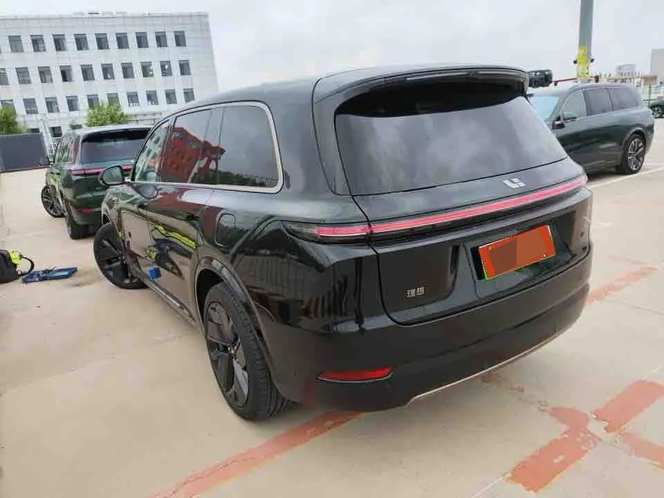 Li 2025 L9 Ultra Smart Refresh Edition Automatic Transmission 5
