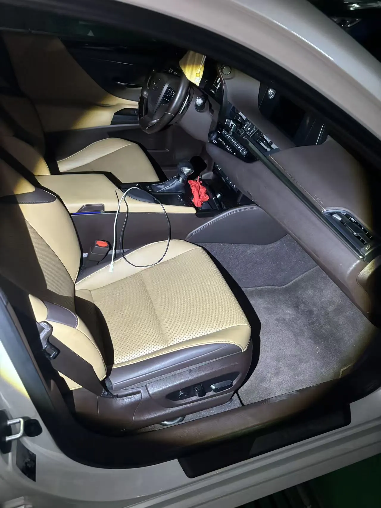 Lexus ES (Imported) 2020 ES200 2.0 Stepless Deluxe Edition Automatic Gear 4