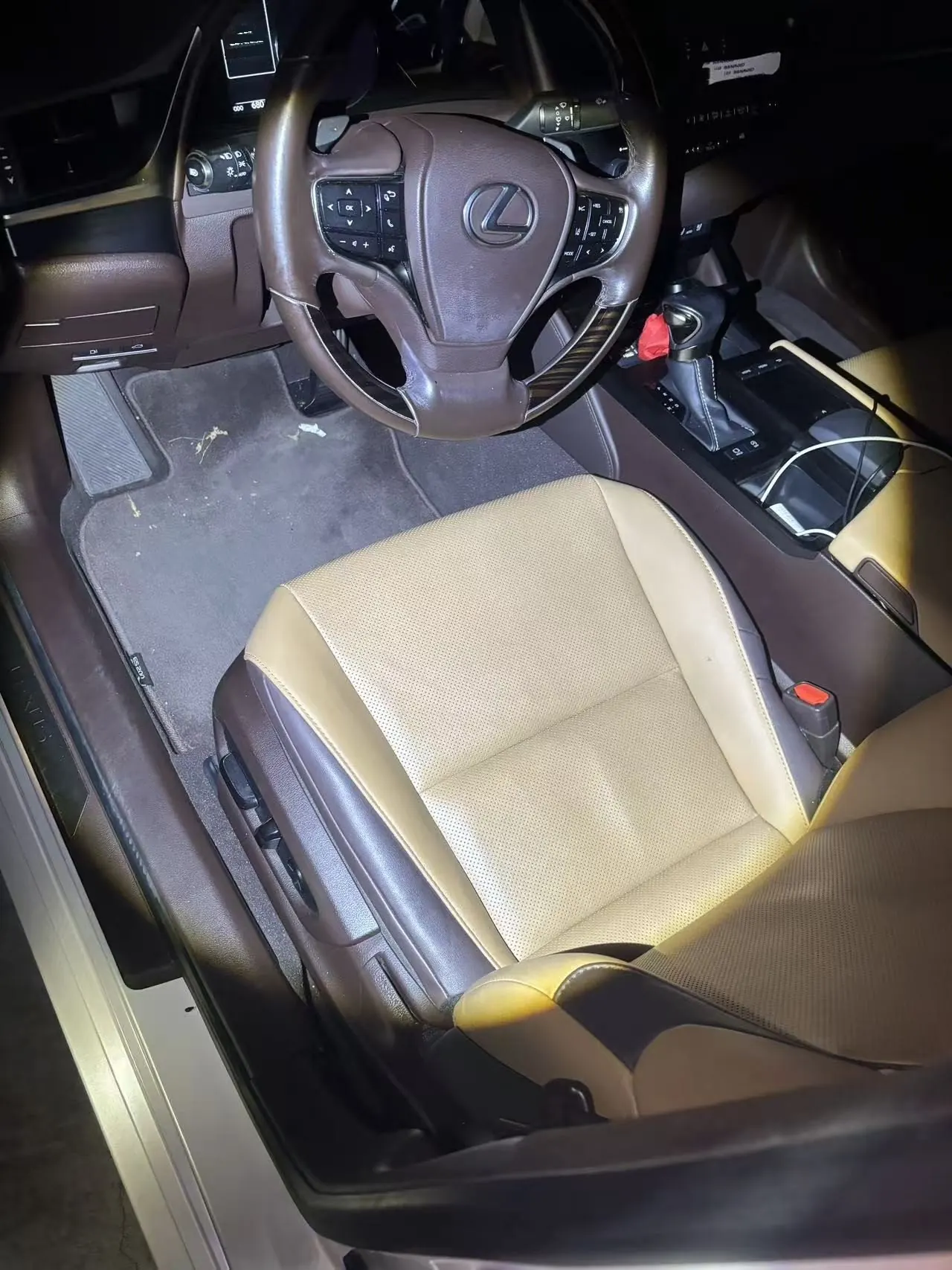 Lexus ES (Imported) 2020 ES200 2.0 Stepless Deluxe Edition Automatic Gear 7