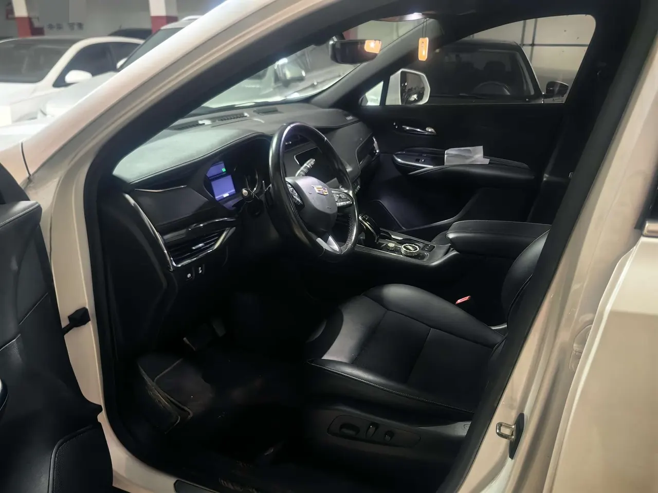 Cadillac 2020 XT4 2.0T 28T Two-Drive Technical (Modified) Automatic Gear 7